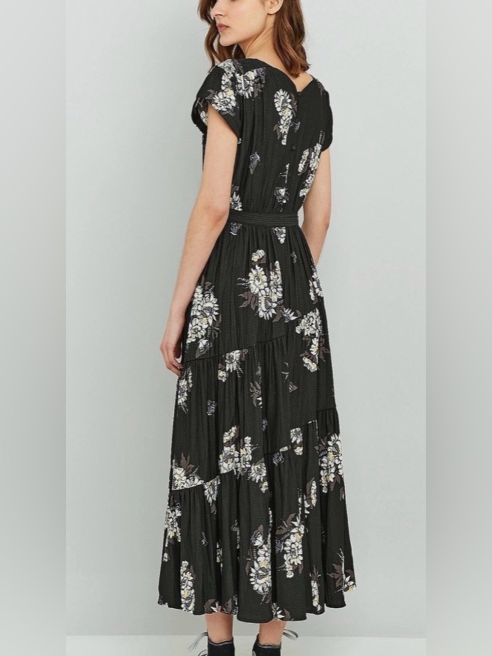 FP Movement by Free People Summer Green Floral V-Neck Tiered Maxi Dress! - Picture 2 of 15